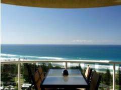 Oscar on Main Resort - Accommodation in Surfers Paradise