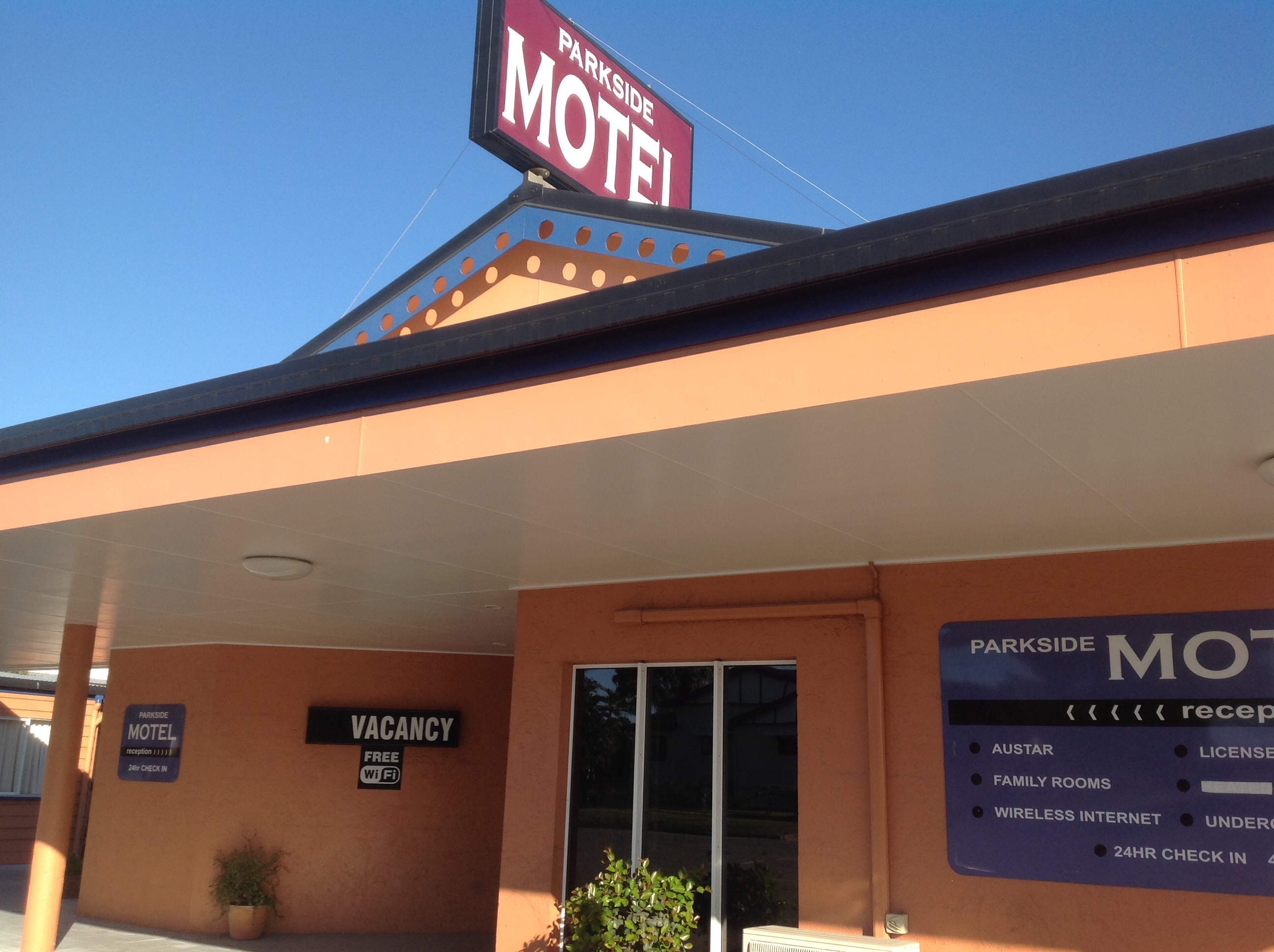 Parkside Motel & Licensed Restaurant - thumb 2