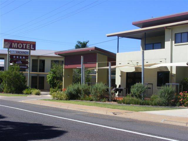 Spinifex Motel & Serviced Apartments - thumb 4