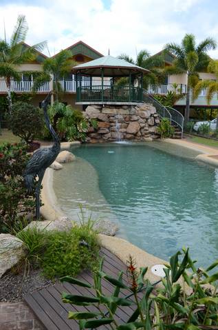 Tinaroo Lake Resort - Holiday Apartments - thumb 2