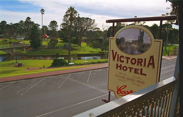 Victoria Hotel - C Tourism