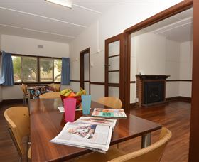 Governors Circle - Dalby Accommodation 1