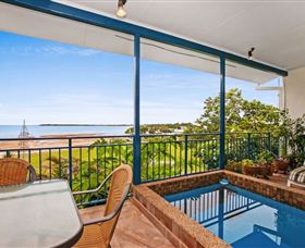 Beach View Holiday Villa - Redcliffe Tourism