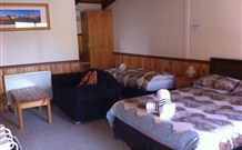 4 Bears Cafe - Tumbarumba - Accommodation Australia