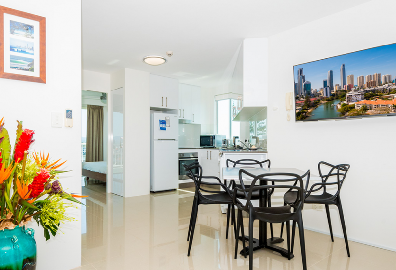 The Emerald Surfers Paradise - Accommodation QLD 5