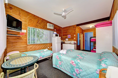 Bargara Gardens Motel and Holiday Villas - Lismore Accommodation