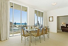 Kirra Beach Luxury Holiday Apartments - Coogee Beach Accommodation 1