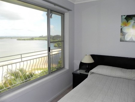 Leisure-lee Holiday Apartments - Grafton Accommodation 1
