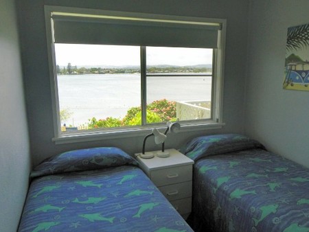Leisure-lee Holiday Apartments - Hervey Bay Accommodation 2