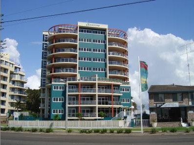 Sunrise Tuncurry Apartments - Accommodation QLD 4