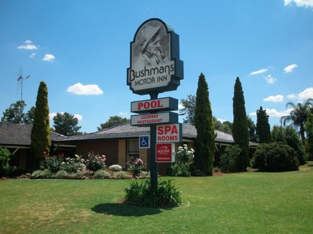 Bushmans Motor Inn - Accommodation Rockhampton