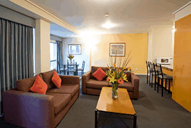 Paramount Serviced Apartments - Accommodation Gladstone 3