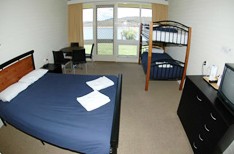 Lake Jindabyne Hotel Motel - Carnarvon Accommodation