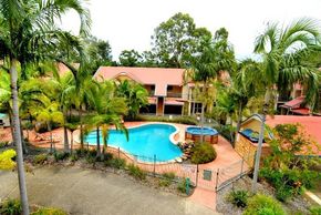 Beach Court Holiday Villas - Accommodation Mount Tamborine