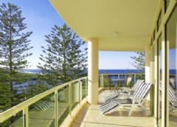 Northpoint Luxury Waterfront Apartments - Accommodation QLD 0