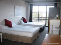 St Kilda Beach House - Accommodation Resorts