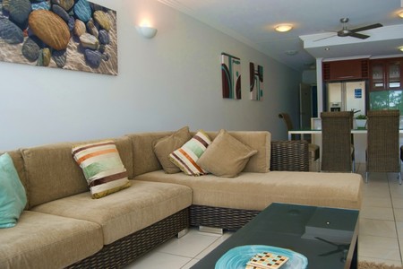 Waters Edge Apartments Cairns - Accommodation Gladstone 0