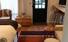 Milo's Bed and Breakfast - Accommodation Redcliffe