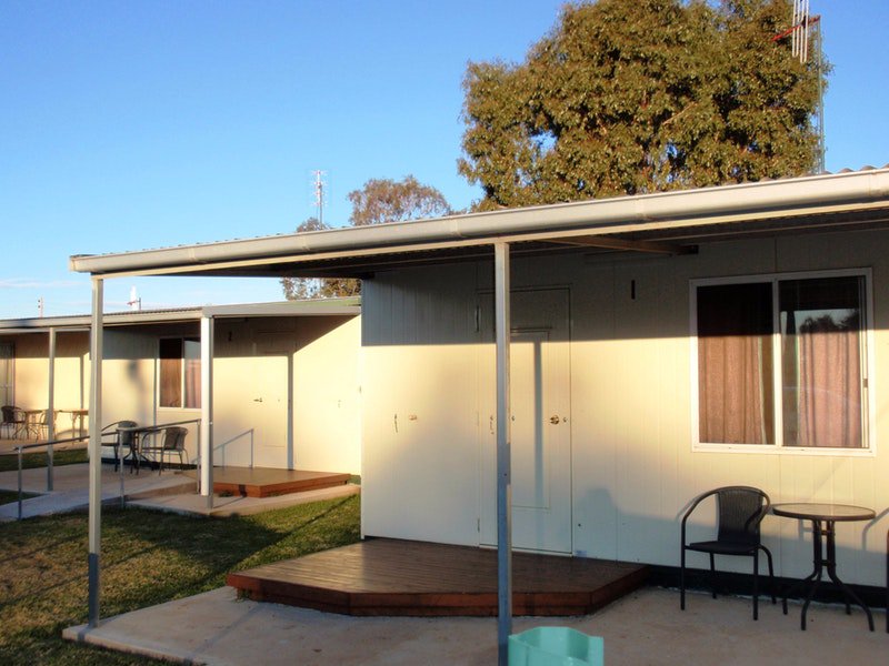 Trundle Services And Citizens Club Cabins - thumb 2