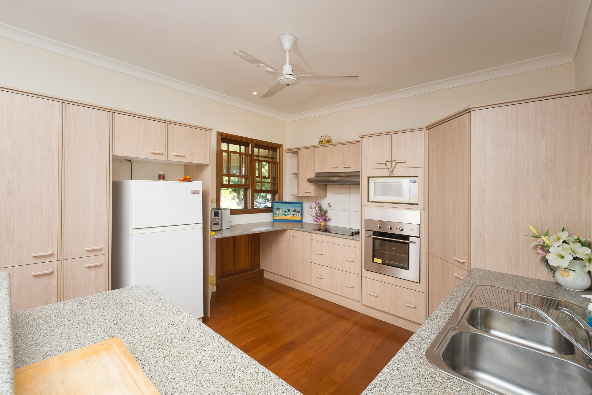 Cranford Waterfront Cottage - Coogee Beach Accommodation 4