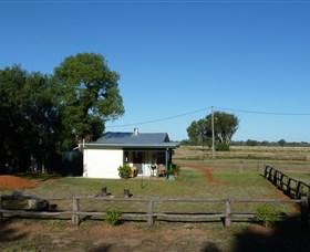 Charleville Bush Caravan Park and Cottage - Wagga Wagga Accommodation