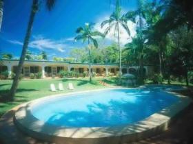 Villa Marine Holiday Apartments - Carnarvon Accommodation