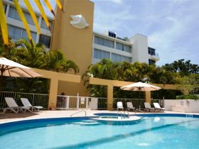 Las Rias Luxury Apartments - thumb 2
