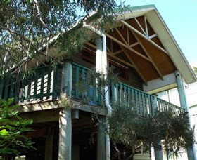 Salty Towers - Accommodation Redcliffe