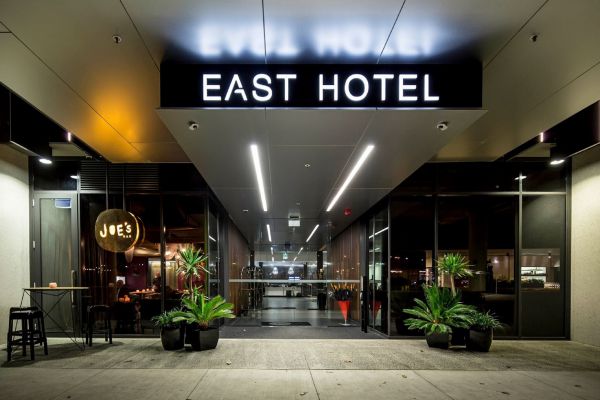 East Hotel + Apartments - thumb 8