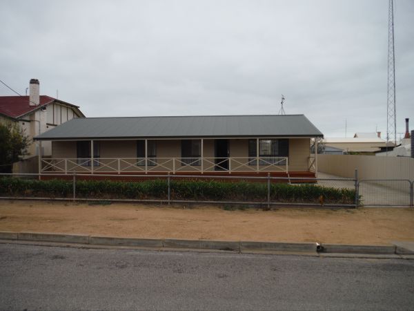Lawhill Lodge - Port Augusta Accommodation