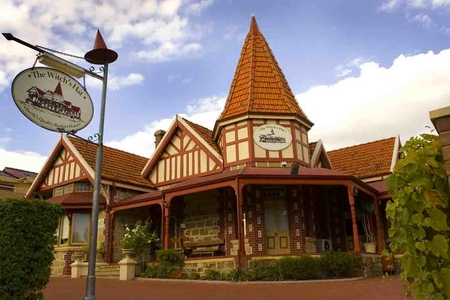 The Witchs Hat - Kalgoorlie Accommodation