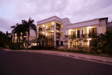 Elysium Apartments Palm Cove - Accommodation Airlie Beach