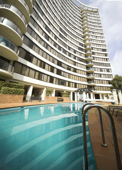Breakfree Capital Tower - Accommodation Bookings