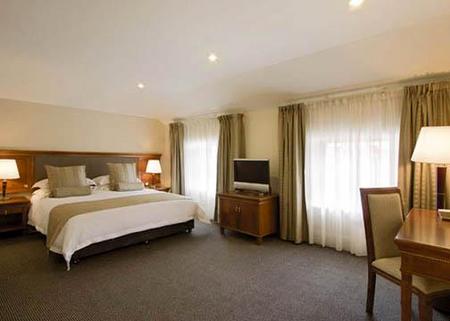 Clarion Hotel City Park Grand - Accommodation Directory