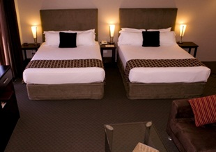 Joondalup City Hotel & Apartments - Whitsundays Accommodation 0