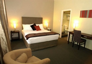 Joondalup City Hotel & Apartments - Accommodation Gladstone 2