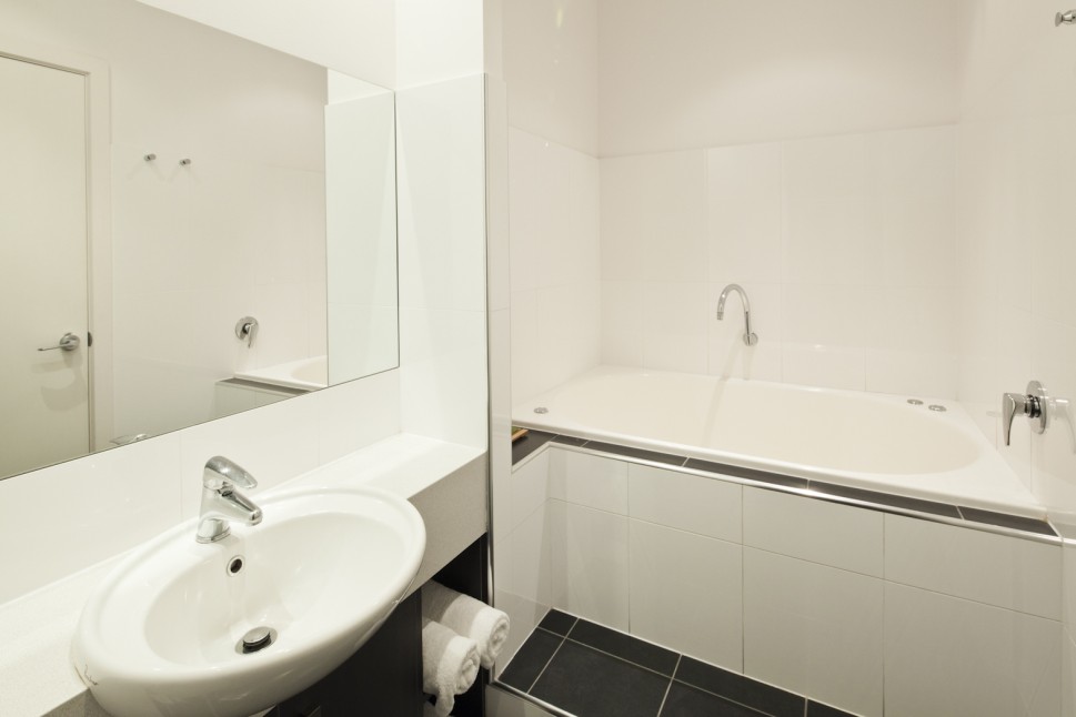 BEST WESTERN PLUS Ballarat Suites - St Kilda Accommodation 4