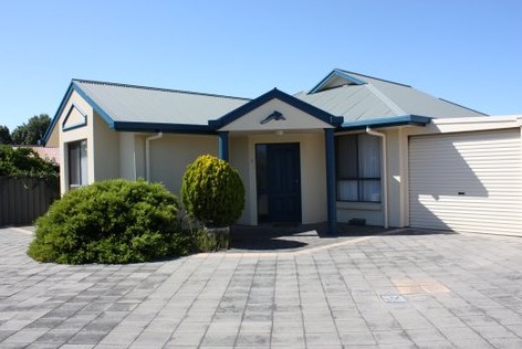 Robe Dolphin Court Apartments - Accommodation VIC