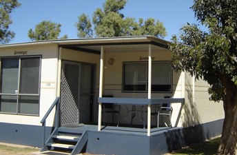 Sunset Beach Holiday Park - Accommodation in Surfers Paradise
