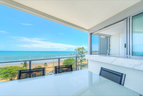 Salt Apartments - Accommodation Redcliffe