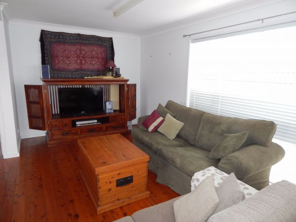 The Ugly Duckling - Accommodation Burleigh 7