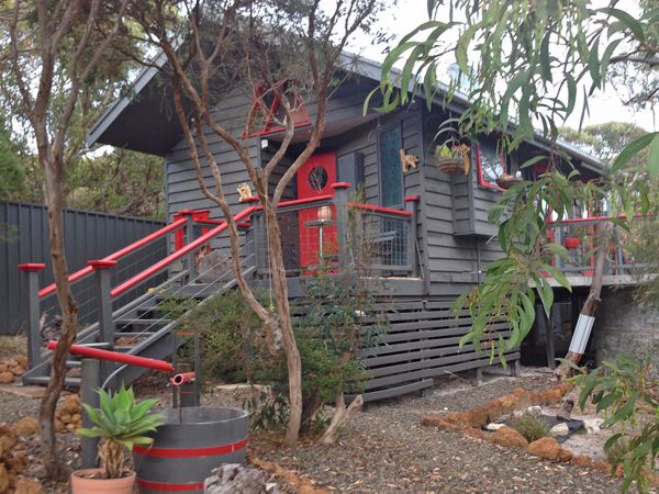 Serenity Cottage - Accommodation Burleigh 0