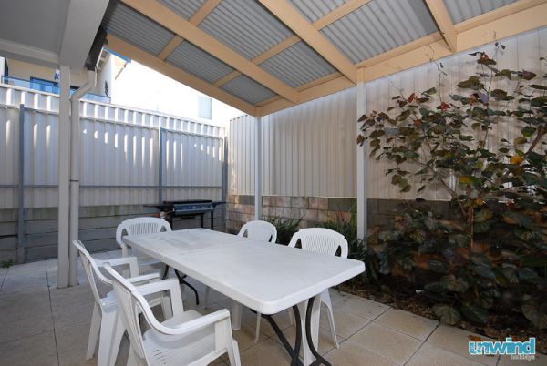 Unwind At 8 The Block Apartments Victor Harbor - Accommodation Burleigh 3