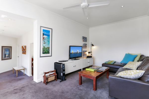 Barossa White House: The West Wing - Accommodation Port Macquarie 7