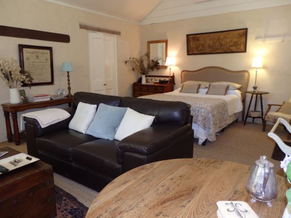 Harcourt Elms Bed And Breakfast - Accommodation Redcliffe 3
