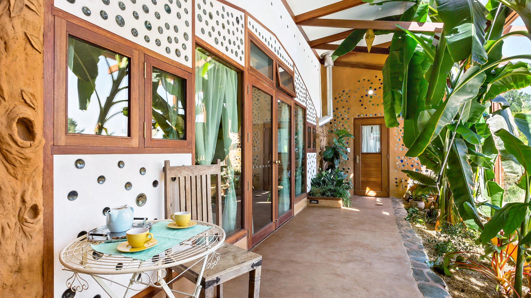 Earthship Ironbank - Accommodation in Surfers Paradise 0