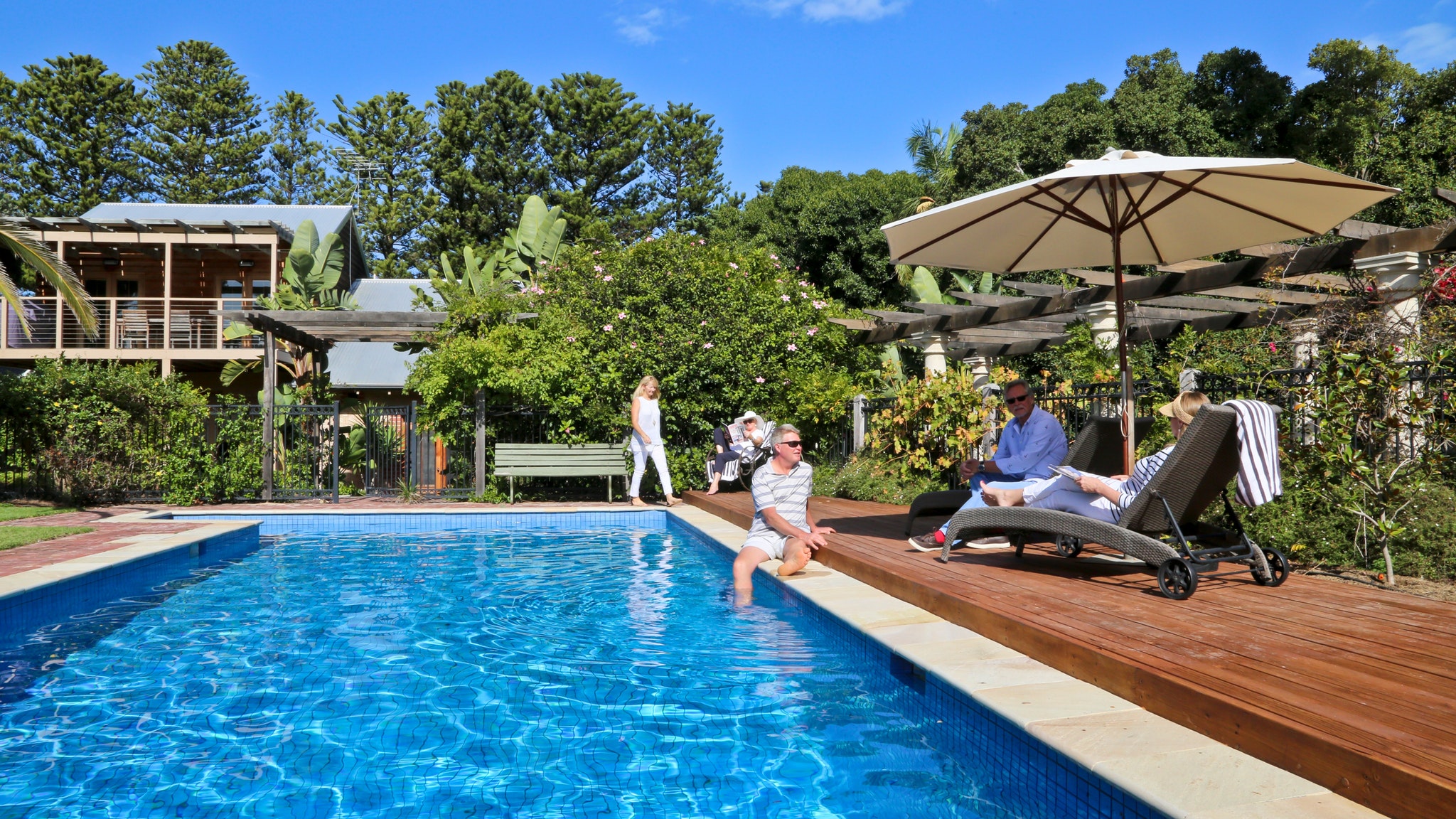 Birks River Retreats - Accommodation in Surfers Paradise