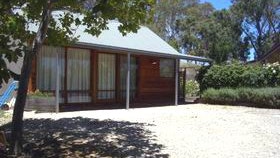 Cherry Farm Cottage - Accommodation Melbourne 0