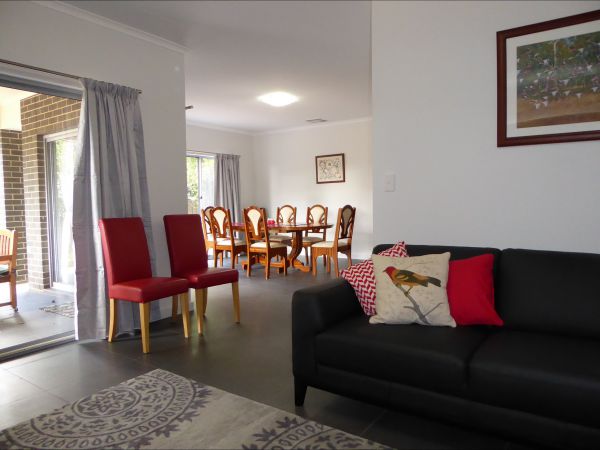 Adelaide Holiday House - Accommodation Brunswick Heads 0