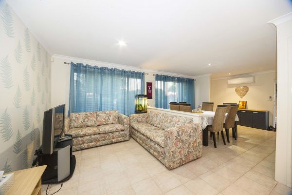 Alpha Homestay - Accommodation in Surfers Paradise 4